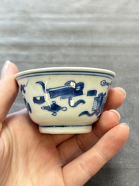 13 Chinese blue and white cups and 15 saucers, Kangxi