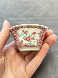 13 Chinese famille rose cups and 15 saucers, Yongzheng/Qianlong