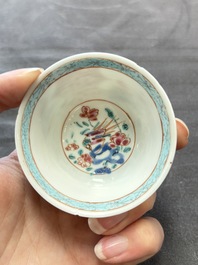 13 Chinese famille rose cups and 15 saucers, Yongzheng/Qianlong