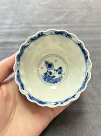 13 Chinese blue and white cups and 15 saucers, Kangxi