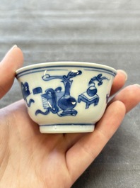 13 Chinese blue and white cups and 15 saucers, Kangxi