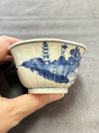 13 Chinese blue and white cups and 15 saucers, Kangxi