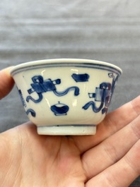 13 Chinese blue and white cups and 15 saucers, Kangxi