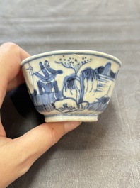 13 Chinese blue and white cups and 15 saucers, Kangxi