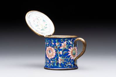 A Chinese Canton enamel mustard jar and square dish, Qianlong/Jiaqing