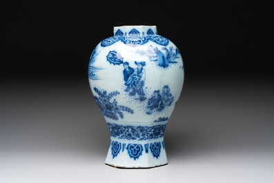A blue and white Dutch Delft Transitional style chinoiserie vase, late 17th C.