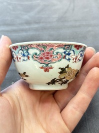 13 Chinese famille rose cups and 15 saucers, Yongzheng/Qianlong