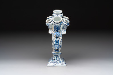 A blue and white Dutch Delft tulip vase, 19th C.