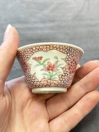 13 Chinese famille rose cups and 15 saucers, Yongzheng/Qianlong