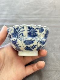 13 Chinese blue and white cups and 15 saucers, Kangxi