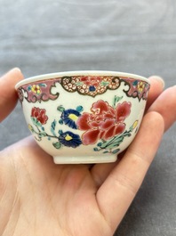 13 Chinese famille rose cups and 15 saucers, Yongzheng/Qianlong
