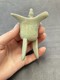 A Chinese celadon-glazed wine vessel, 'jue 爵', 18/19th C.