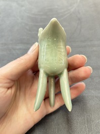 A Chinese celadon-glazed wine vessel, 'jue 爵', 18/19th C.