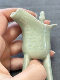A Chinese celadon-glazed wine vessel, 'jue 爵', 18/19th C.