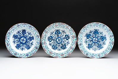 Ten Chinese doucai plates with floral design, Kangxi