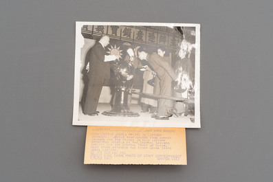 14 photographs of Shanghai and its people by an American correspondent, dated 1949
