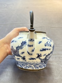 A Chinese blue and white 'dragon' teapot for the Thai market, 19th C.