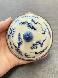 A Chinese blue and white 'dragon' teapot for the Thai market, 19th C.