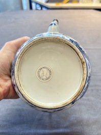 A Chinese blue and white 'dragon' teapot for the Thai market, 19th C.