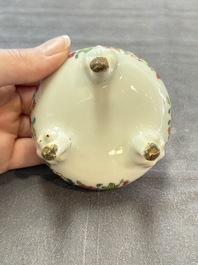 A varied collection of 11 Chinese famille rose wares, Qianlong
