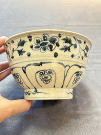 Four Annamese or Vietnamese blue and white bowls with floral design from the Hoi An shipwreck, 15/16th C.