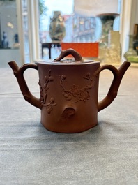 A Chinese Yixing stoneware 'double' teapot, 18th C.