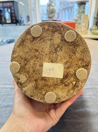 An Annamese or Vietnamese brown-glazed cream-ground 'grass sprigs' jar, 12/13th C.