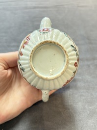 A Chinese famille rose teapot and a 'quails' bowl, Yongzheng