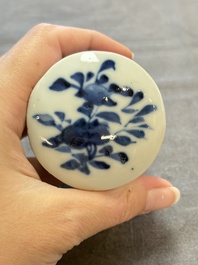 A pair of Chinese blue and white tea caddies and covers, 19th C.
