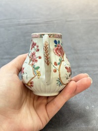 A Chinese famille rose teapot and a 'quails' bowl, Yongzheng