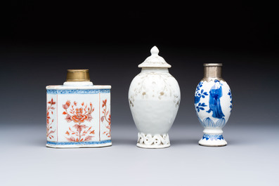 13 Chinese blue, white and polychrome wares, Kangxi and later