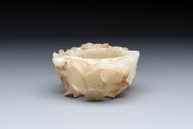 A Chinese jade peach-form brush washer, 19th C.