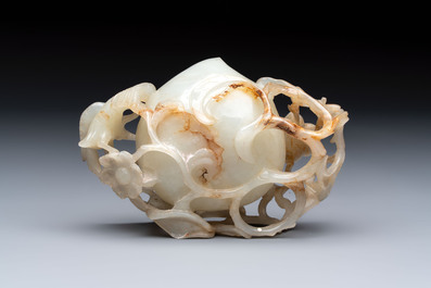 A Chinese jade peach-form brush washer, 19th C.