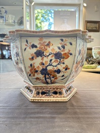 A Chinese Imari-style hexagonal jardini&egrave;re with floral design, Qianlong