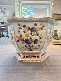 A Chinese Imari-style hexagonal jardini&egrave;re with floral design, Qianlong