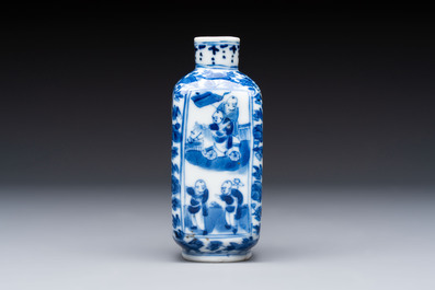 A Chinese blue and white 'Sima Guang 司馬光' snuff bottle, Qianlong mark, 19th C.