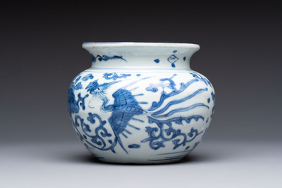 A small Chinese blue and white 'phoenixes and peonies' jar, Wanli
