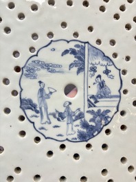 A Chinese blue and white 'Xi Xiang Ji' strainer and dish, Qianlong