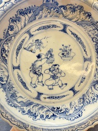 A rare Annamese or Vietnamese blue and white tazza with playing boys, 15/16th C.
