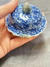 Five Chinese blue and white vases, Kangxi/Qianlong