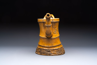 A massive Chinese Yixing stoneware 'bamboo' teapot, signed Wei Guojun 魏國軍, 20th C.