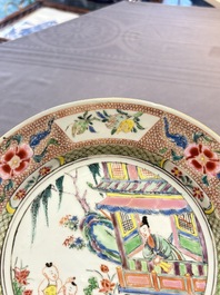 A Chinese famille rose plate with figural design, Yongzheng/Qianlong