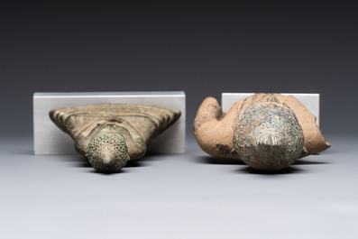 Three Southeast Asian bronze Buddhas and a stone head of Buddha, 18th C.