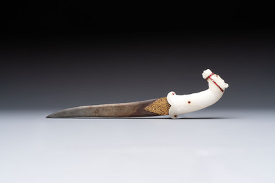 A white jade-hilted khandjar dagger, India, 19/20th C.