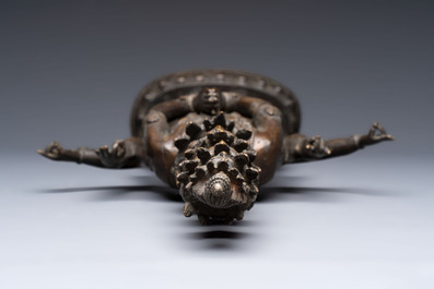 A large Tibetan copper alloy Avalokiteshvara, 17/18th C.