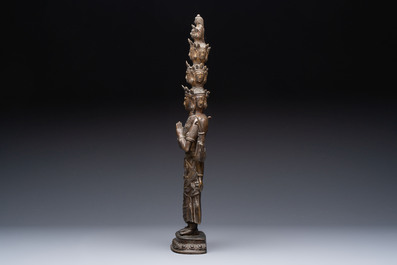 A large Tibetan copper alloy Avalokiteshvara, 17/18th C.