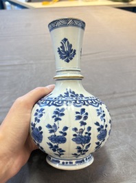 A Chinese blue and white hookah base with floral design, Kangxi