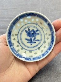 Ten Chinese blue and white cups, seven covers and eight stands, 19/20th C.