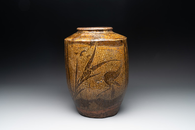 Four Chinese and Thai monochrome wares, 19/20th C.