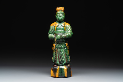 A Chinese sancai figure of Garuda, a cream-glazed vase and a pair of wucai jars, 19/20th C.